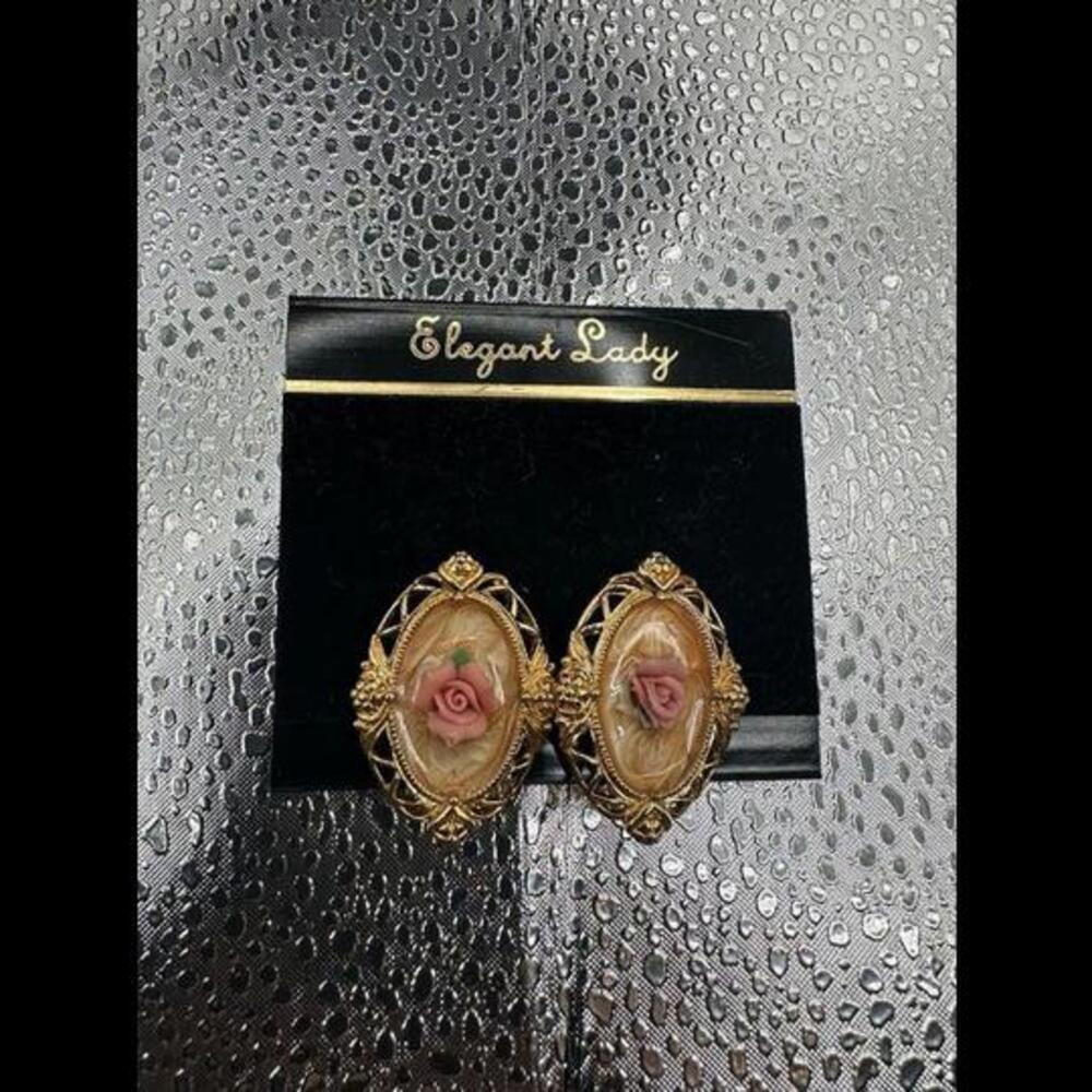 Vintage Floral Rose Clip-On Earrings with Gold Filigree Design